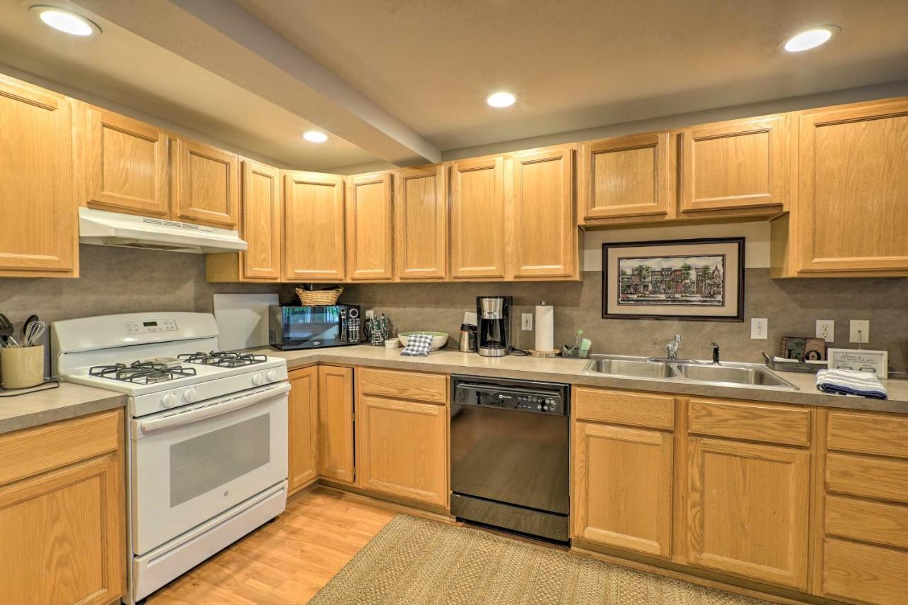 Cute Grand Haven Apartment Walk Downtown Streets! Bagian luar foto